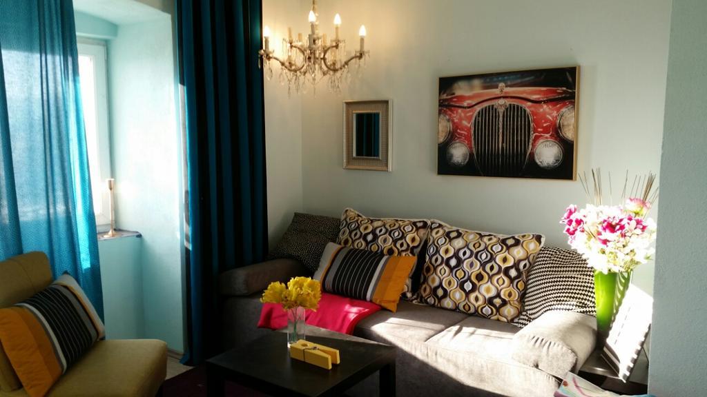 Orange Cube Apartment Rijeka Oda fotoğraf